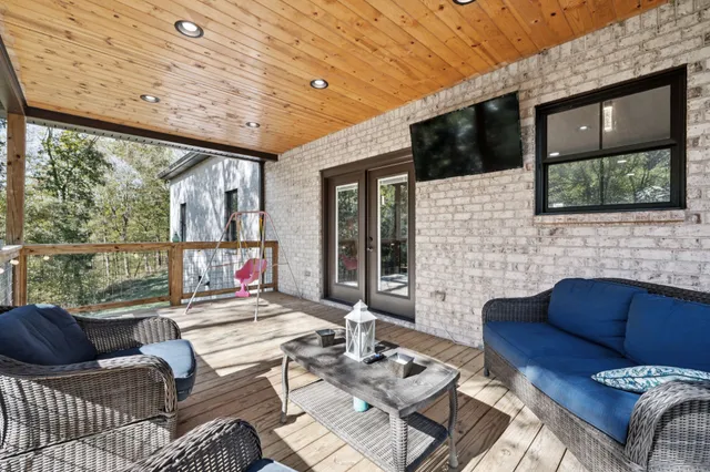 $759,000 | 1365 Seymour Drive, Pleasant View, TN 37146