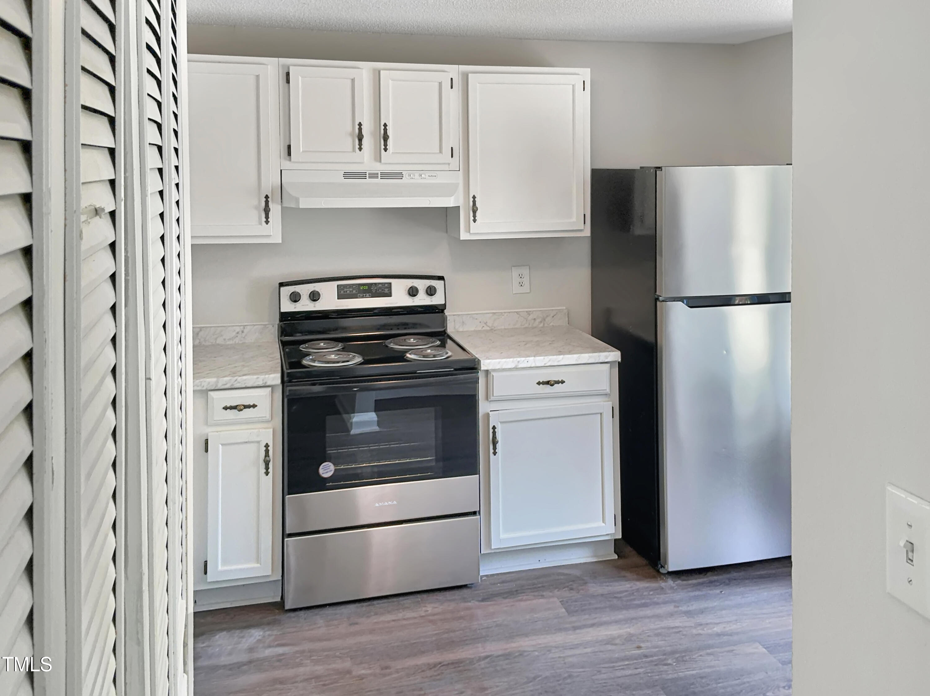 7220 Shellburne Drive Raleigh, NC 27612 - Photo 18 of 23 photo_28