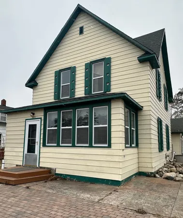 $136,000 | 103 Red Lake Avenue Southwest, Bagley, MN 56621