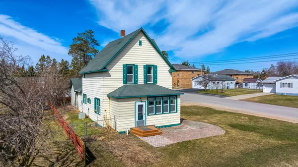 $136,000 | 103 Red Lake Avenue Southwest, Bagley, MN 56621