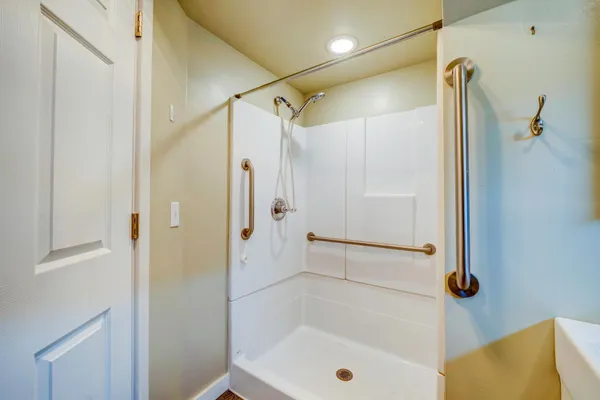 $136,000 | 103 Red Lake Avenue Southwest, Bagley, MN 56621