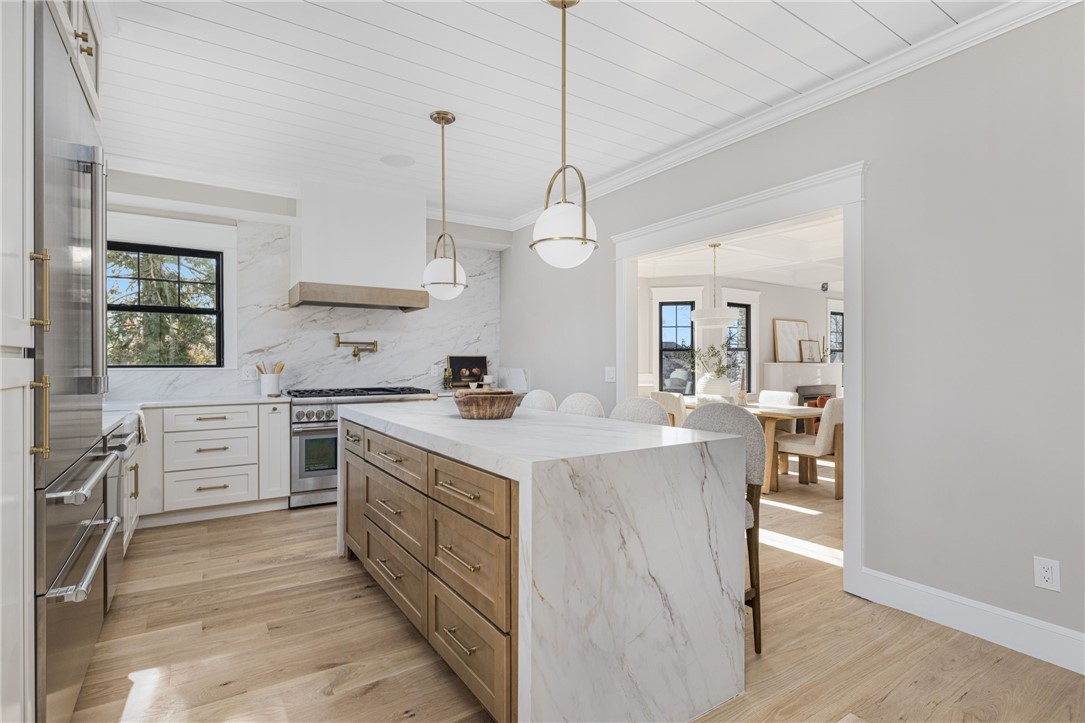 14 Kay Boulevard Middletown, RI 02842 - Photo 12 of 50 Kitchen