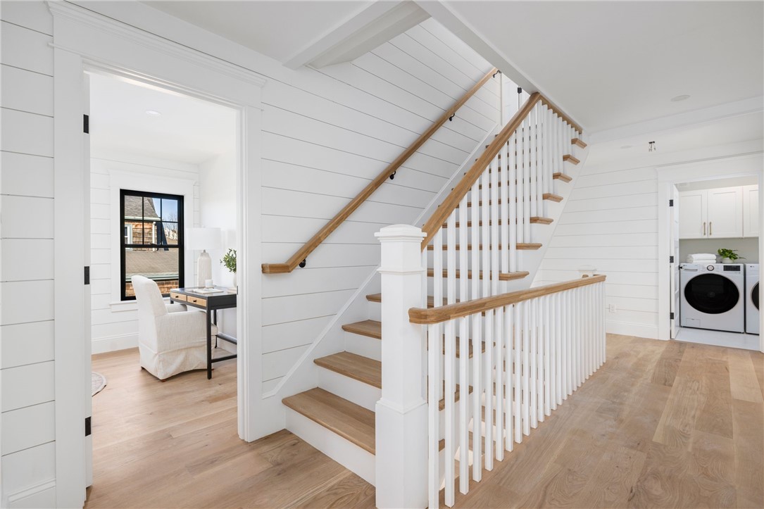 14 Kay Boulevard Middletown, RI 02842 - Photo 38 of 50 second floor landing