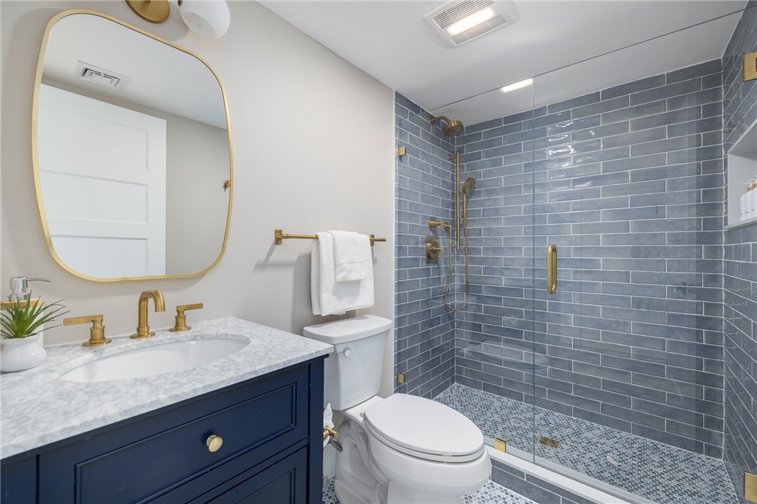 14 Kay Boulevard Middletown, RI 02842 - Photo 39 of 50 third floor bath 6