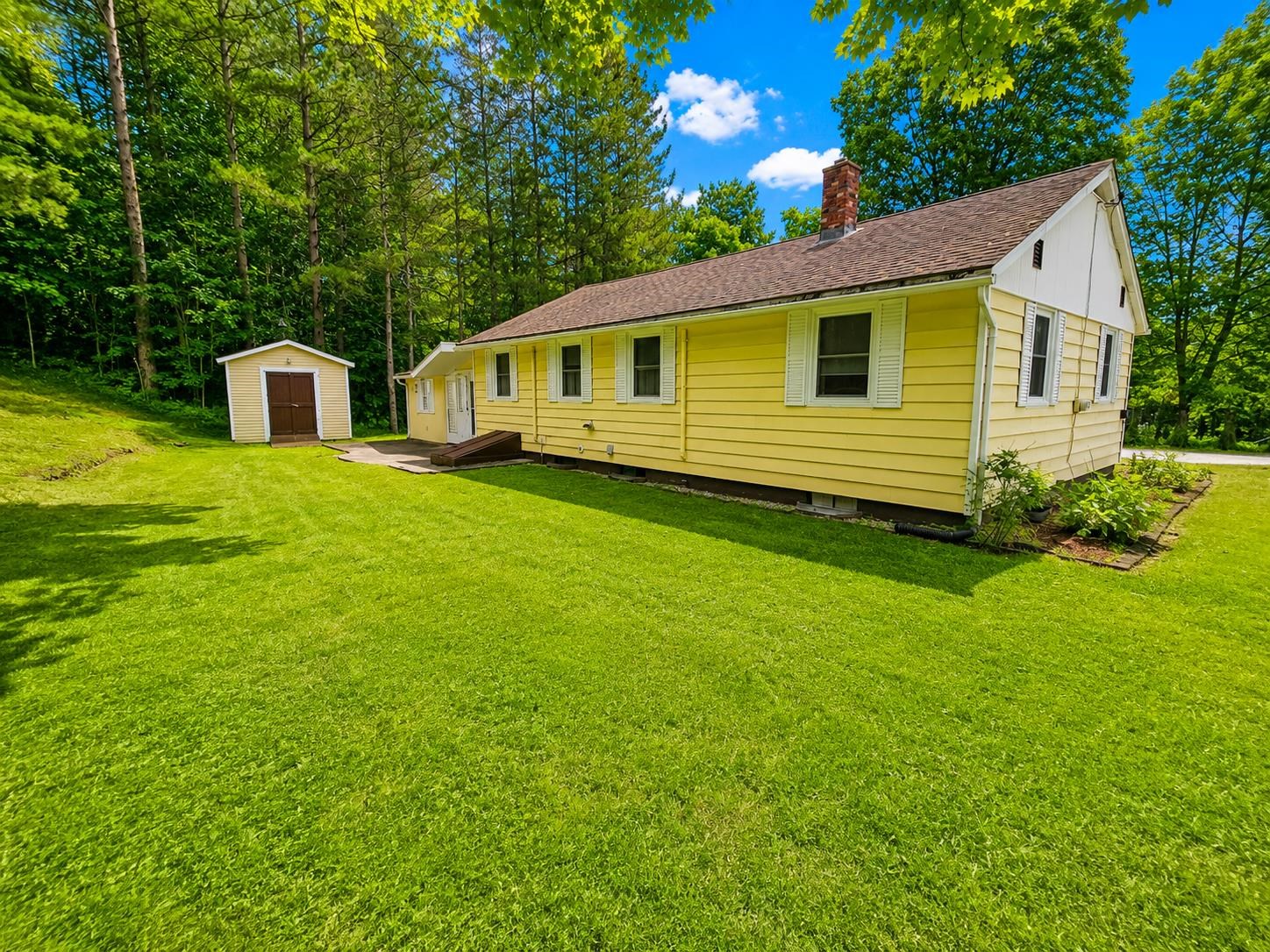 41 Gilbert Street Newport, VT 05855 - Photo 33 of 36 Gallery Image 33