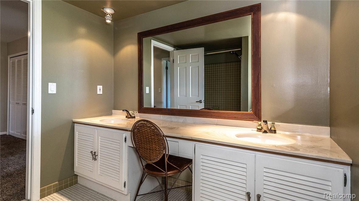 20825 Napier Road Northville, MI 48167 - Photo 39 of 52 045_32.jpg