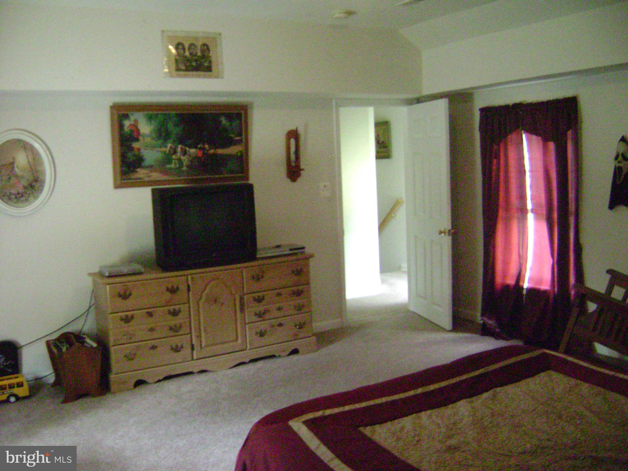 70 Flatwood Road Washington, VA 22747 - Photo 16 of 30 Bedroom (Master)