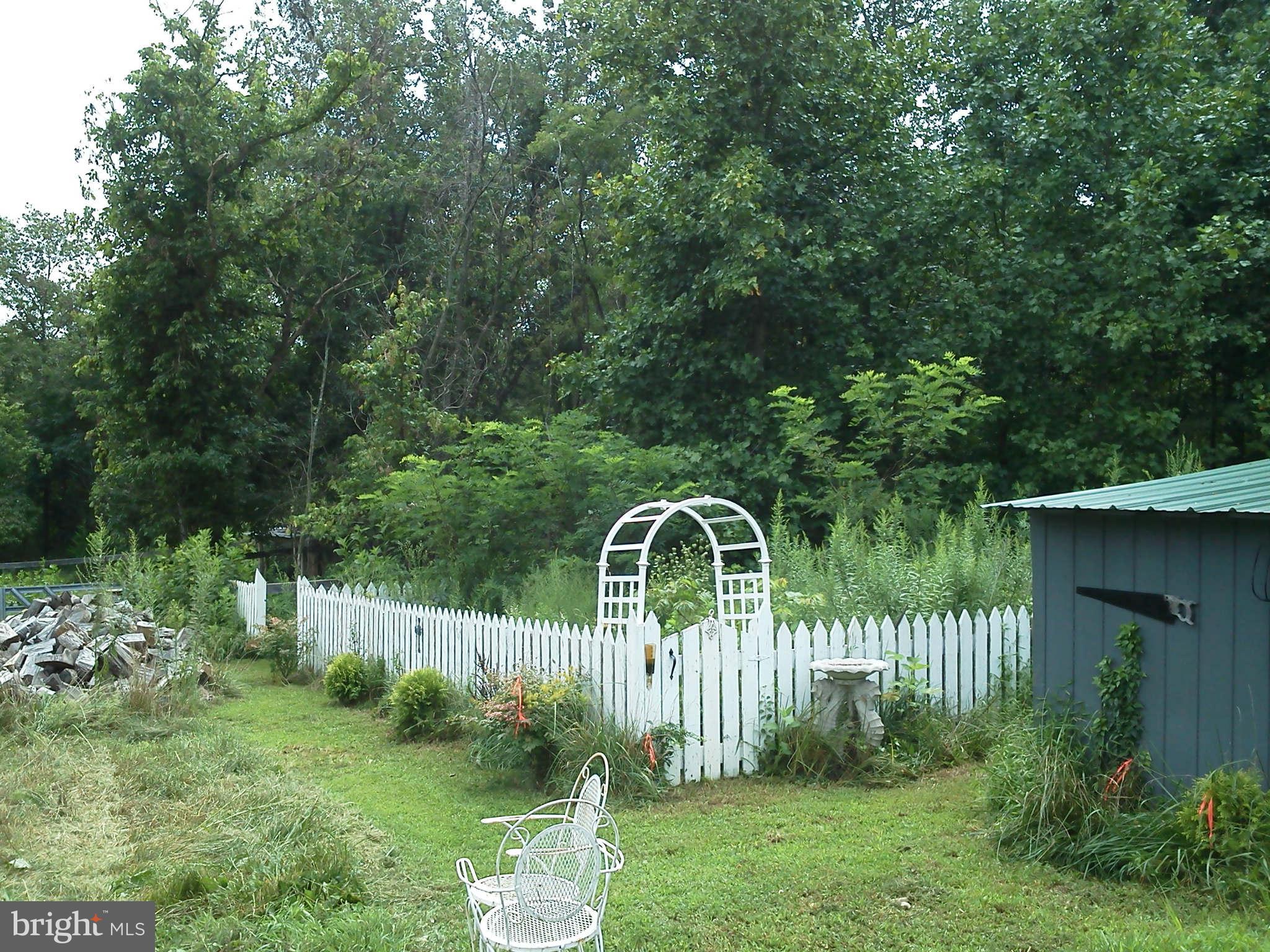 70 Flatwood Road Washington, VA 22747 - Photo 21 of 30 Exterior (Rear)