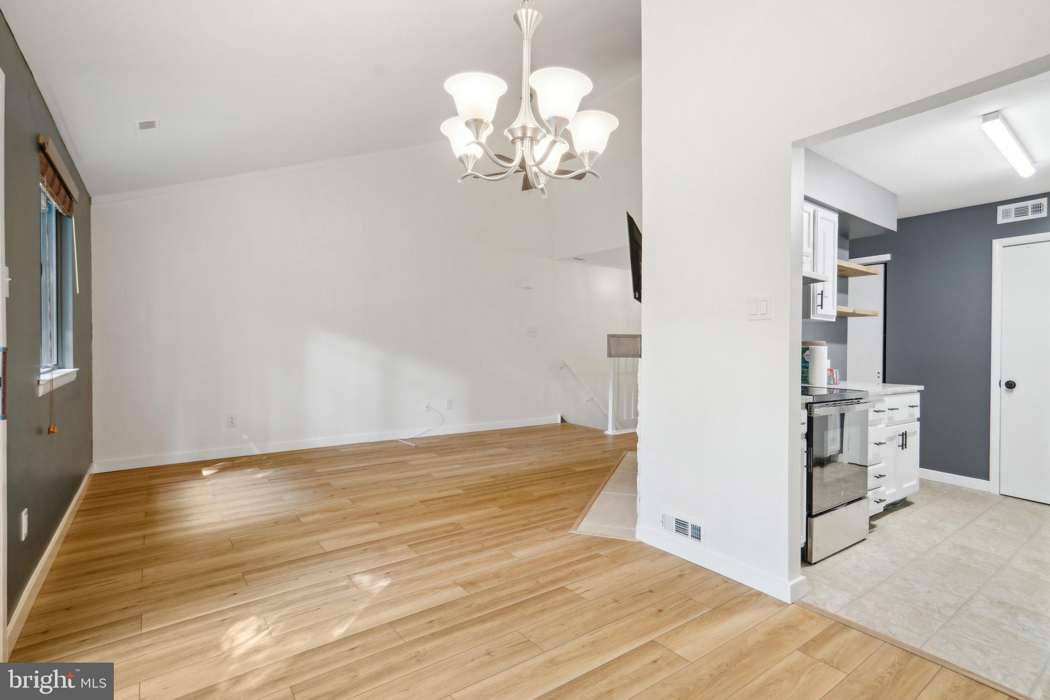 203 Cypress Point Circle Mount Laurel, NJ 08054 - Photo 6 of 21 Open floor plan w Great Rm flowing into Dining Rm