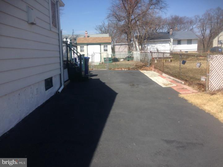 513 Polk Street Riverside, NJ 08075 - Photo 3 of 12