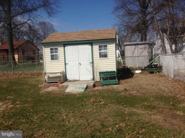 513 Polk Street Riverside, NJ 08075 - Photo 5 of 12