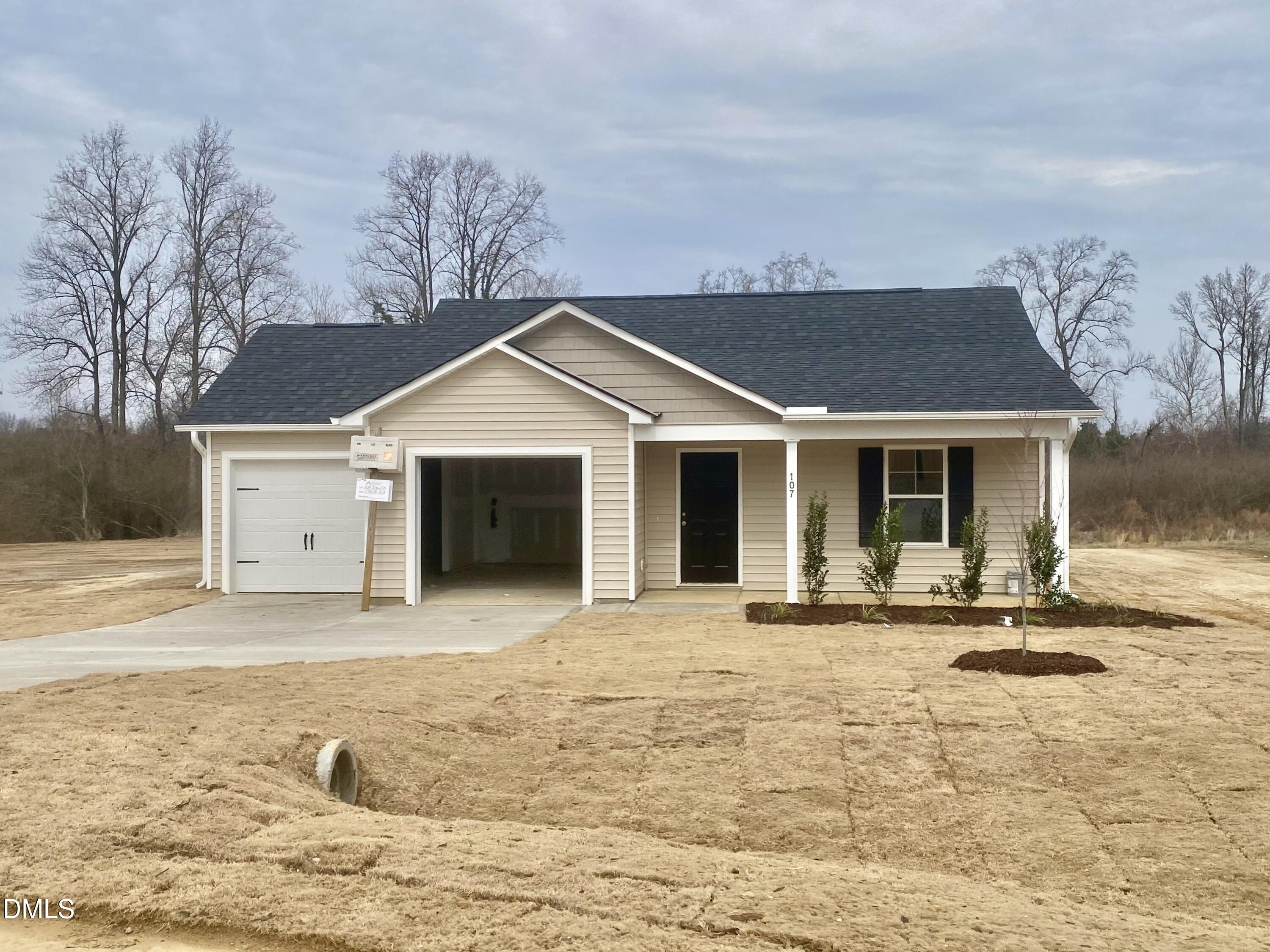 107 Slew Court Fremont, NC 27830 - Photo 2 of 16 IMG_6821