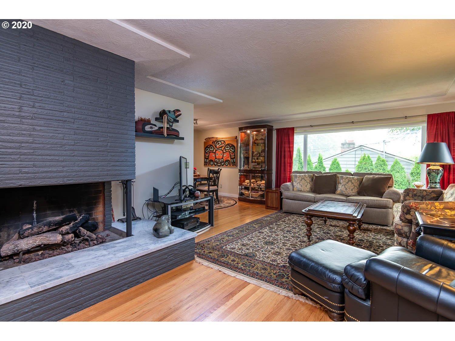 5269 Southwest Dosch Road Portland, OR 97239 - Photo 2 of 32 Gallery Image 2