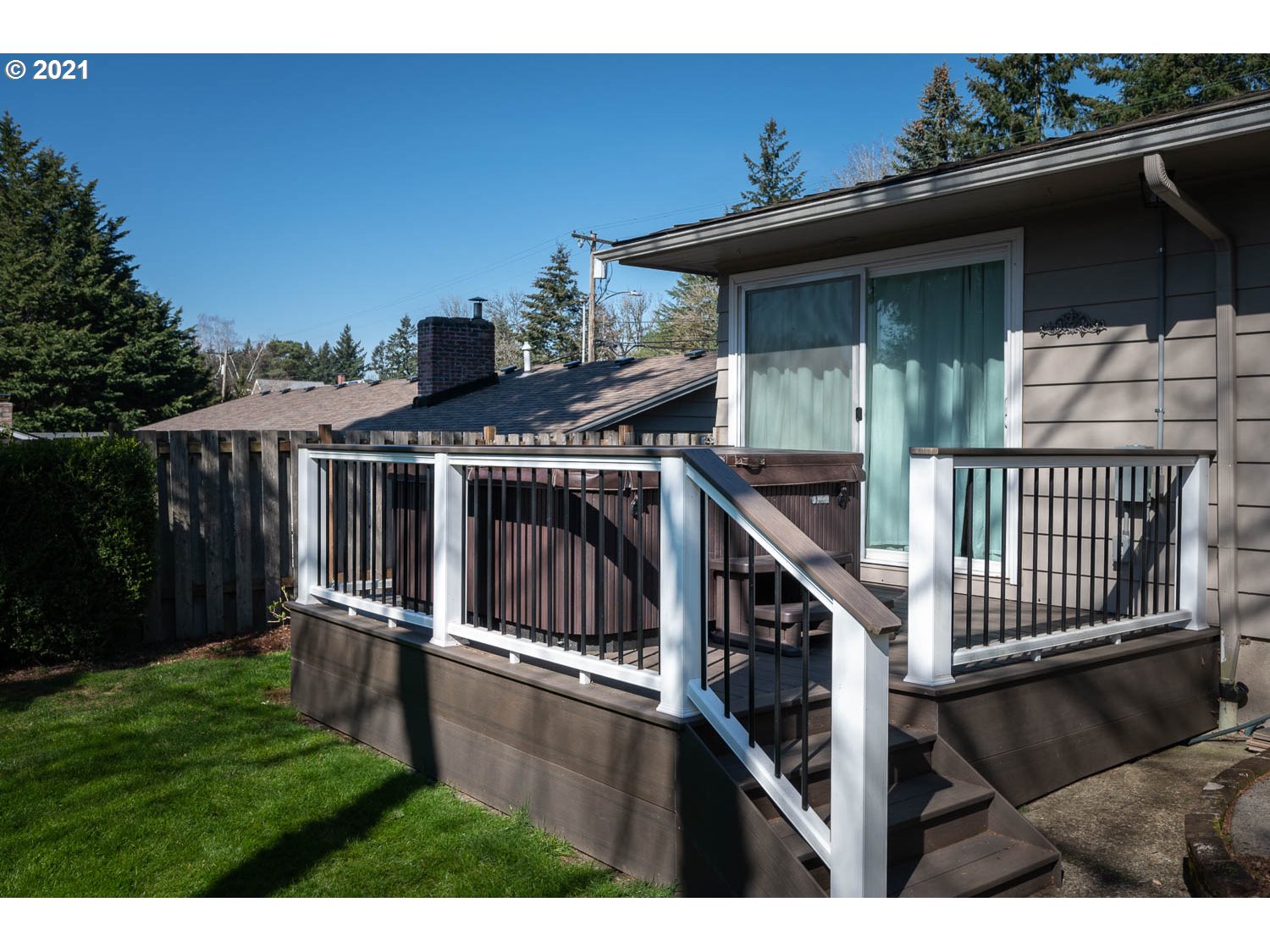 5269 Southwest Dosch Road Portland, OR 97239 - Photo 28 of 32 Gallery Image 28
