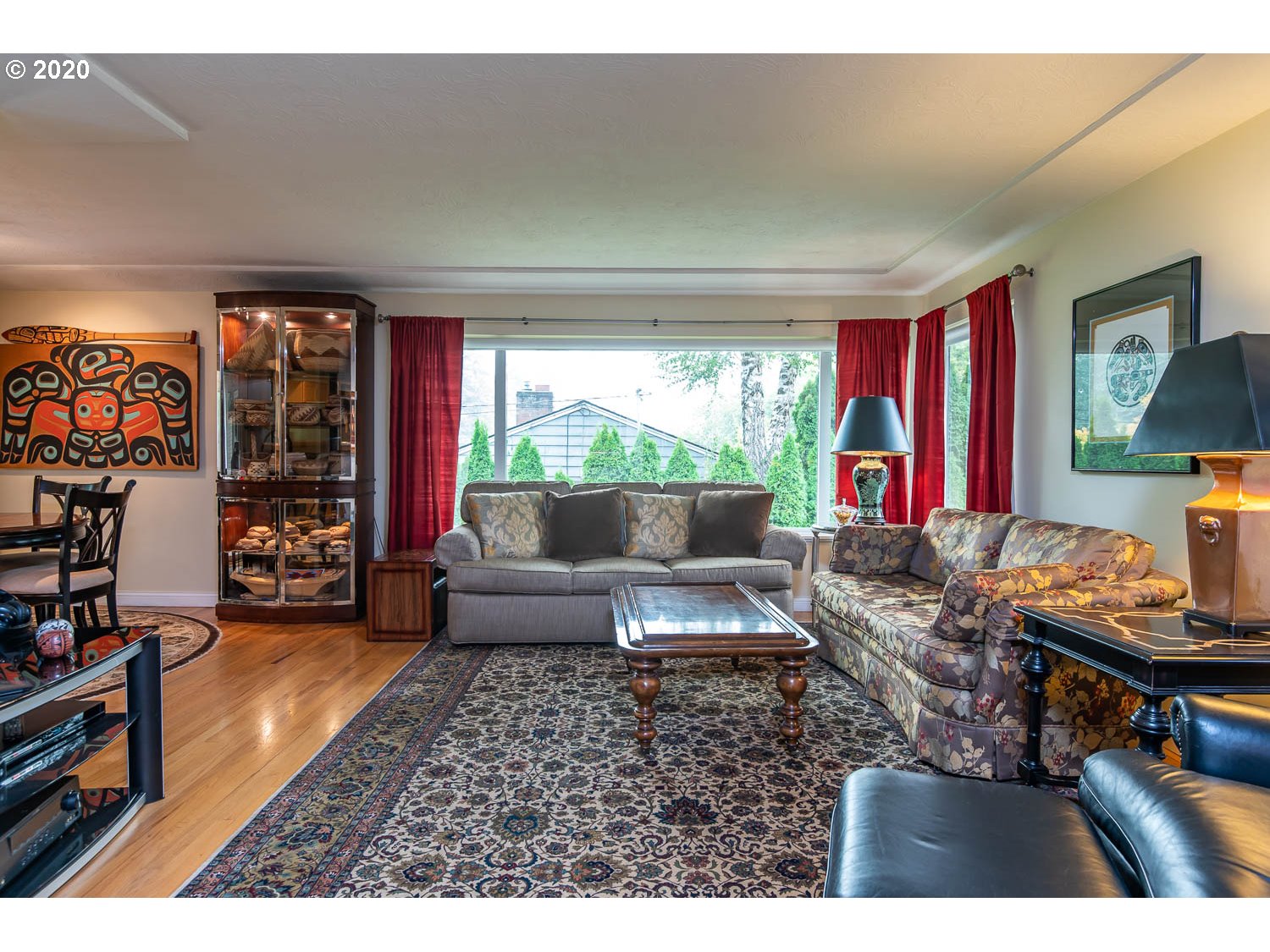 5269 Southwest Dosch Road Portland, OR 97239 - Photo 4 of 32 Gallery Image 4