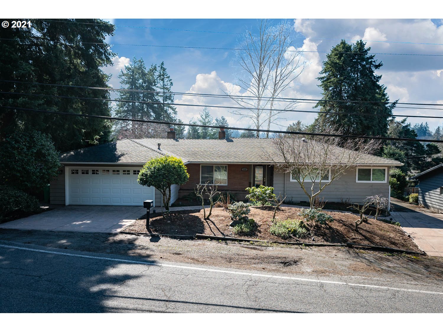 5269 Southwest Dosch Road Portland, OR 97239 - Photo 31 of 32 Gallery Image 31