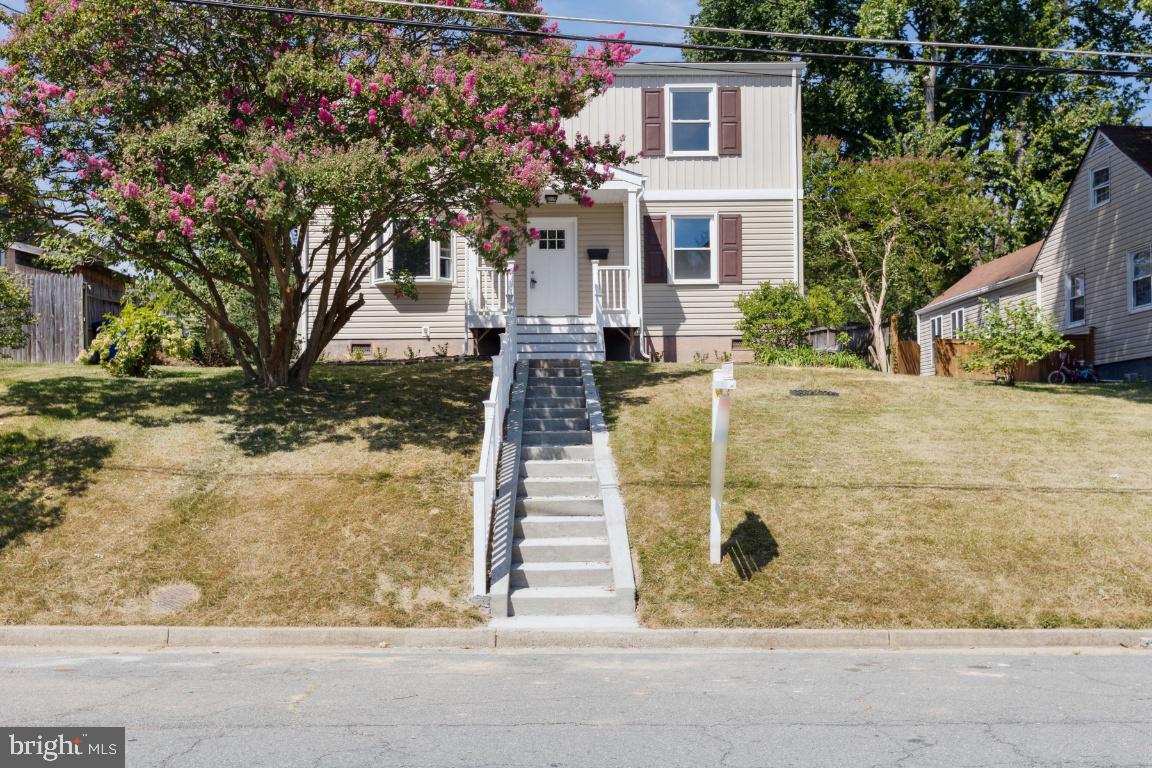 6712 Barrett Road Falls Church, VA 22042 - Photo 1 of 45 Gallery Image 1