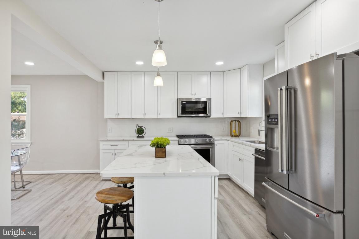 6712 Barrett Road Falls Church, VA 22042 - Photo 14 of 45 Gallery Image 14