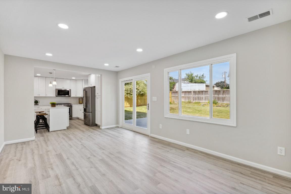 6712 Barrett Road Falls Church, VA 22042 - Photo 17 of 45 Gallery Image 17