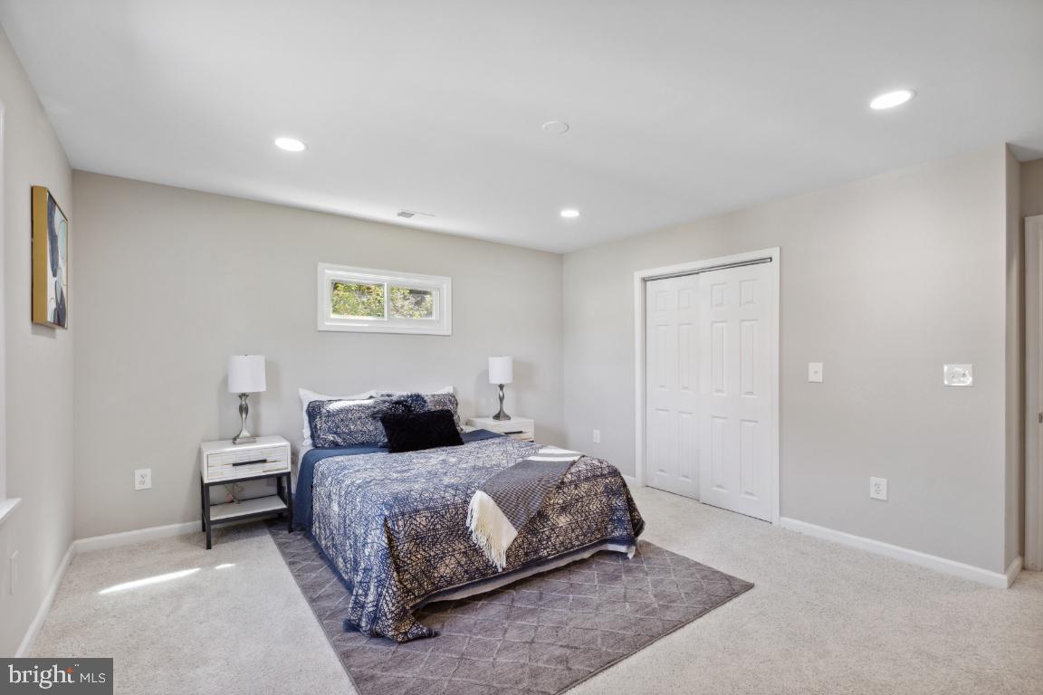 6712 Barrett Road Falls Church, VA 22042 - Photo 24 of 45 Gallery Image 24