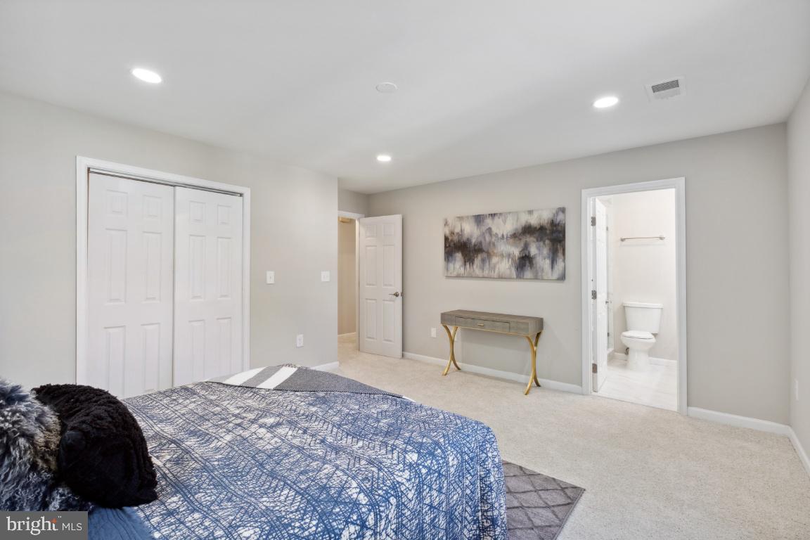 6712 Barrett Road Falls Church, VA 22042 - Photo 25 of 45 Gallery Image 25