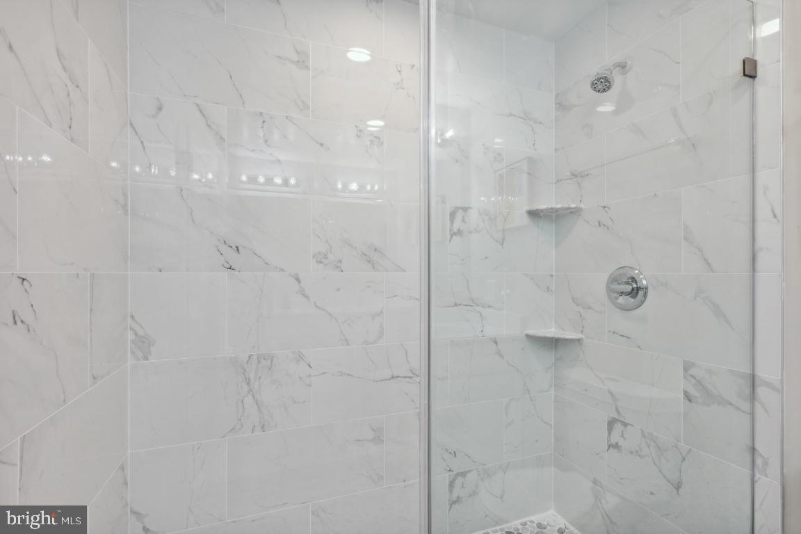 6712 Barrett Road Falls Church, VA 22042 - Photo 28 of 45 Gallery Image 28
