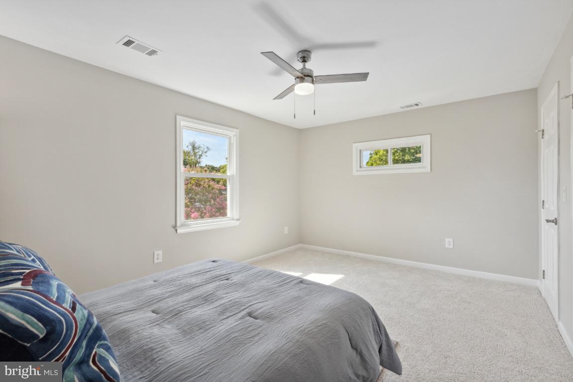 6712 Barrett Road Falls Church, VA 22042 - Photo 35 of 45 Gallery Image 35