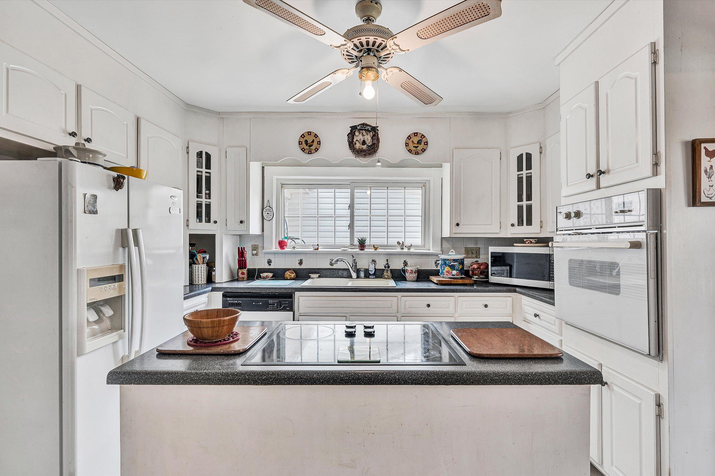 4015 Mud Lick Road Southwest Roanoke, VA 24018 - Photo 9 of 36 15-SGP-05431