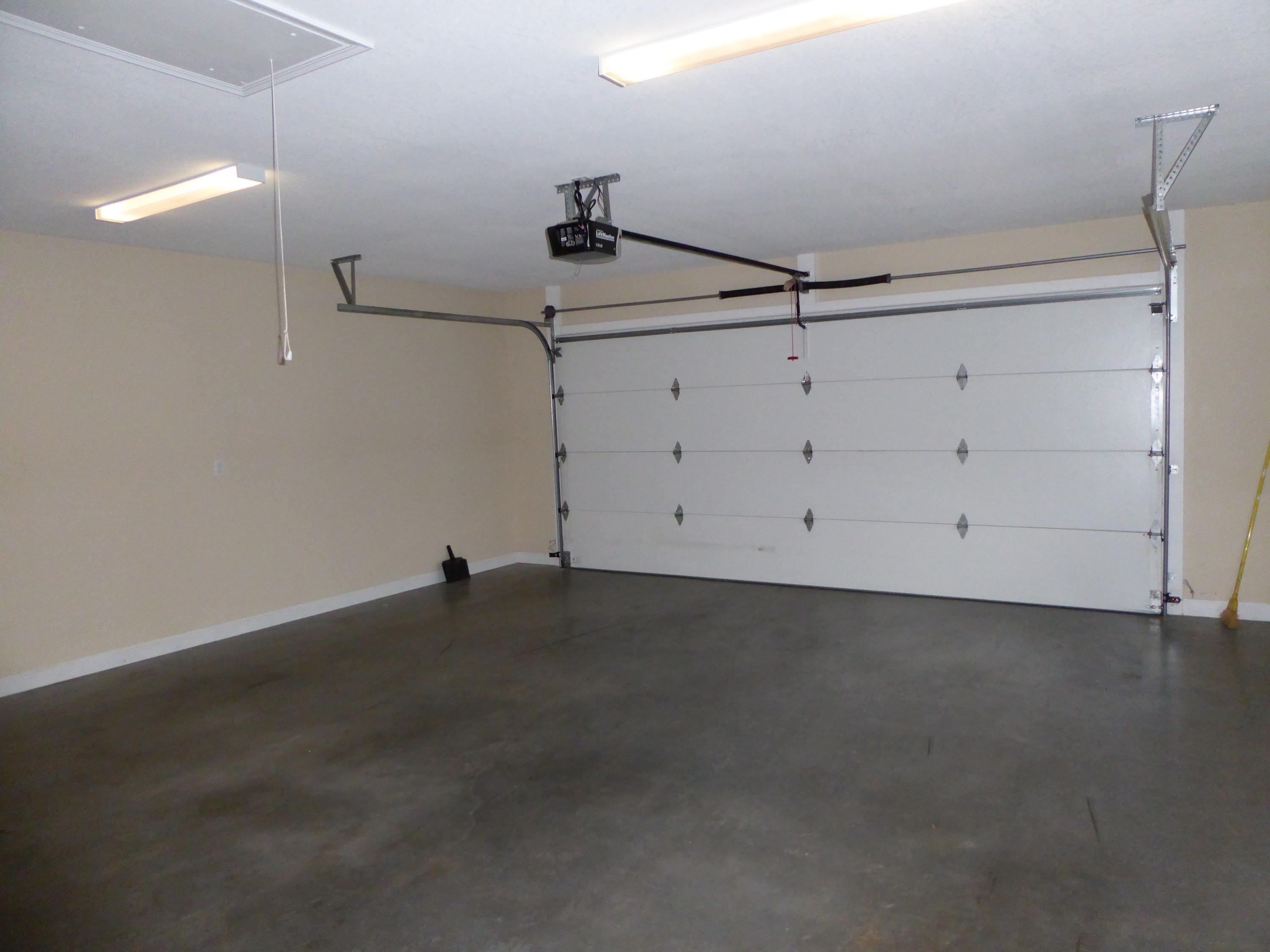 63 Courtland Road Rocky Mount, VA 24151 - Photo 25 of 45 24 Inside Garage