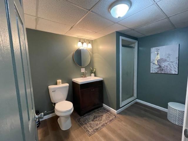 2149 Kingview Road Scottdale, PA 15683 - Photo 19 of 31 a bathroom with a toilet sink and mirror