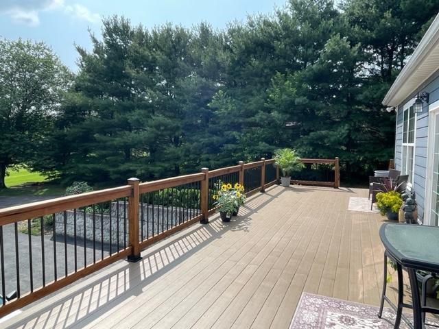 2149 Kingview Road Scottdale, PA 15683 - Photo 20 of 31 a view of balcony with furniture