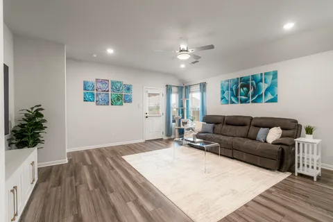 $415,000 | 19412 Forman Drive, Pflugerville, TX 78660