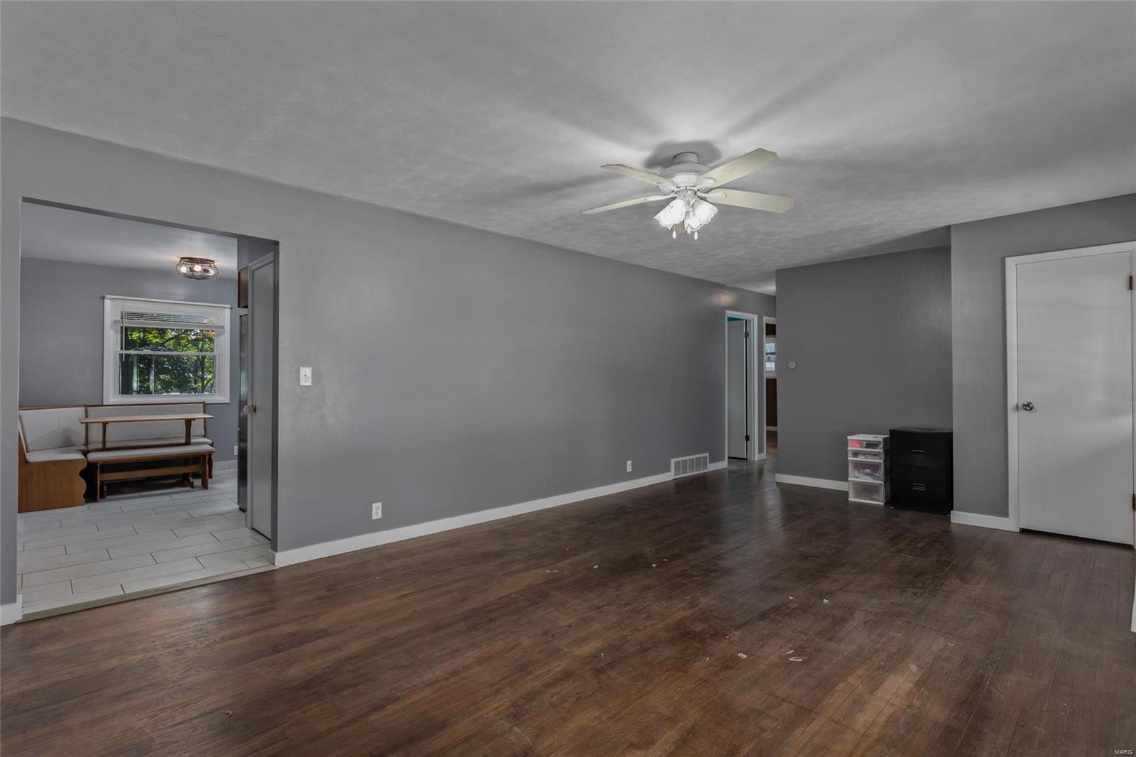 2 Birchwood Road Litchfield, IL 62056 - Photo 6 of 20 Gallery Image 6