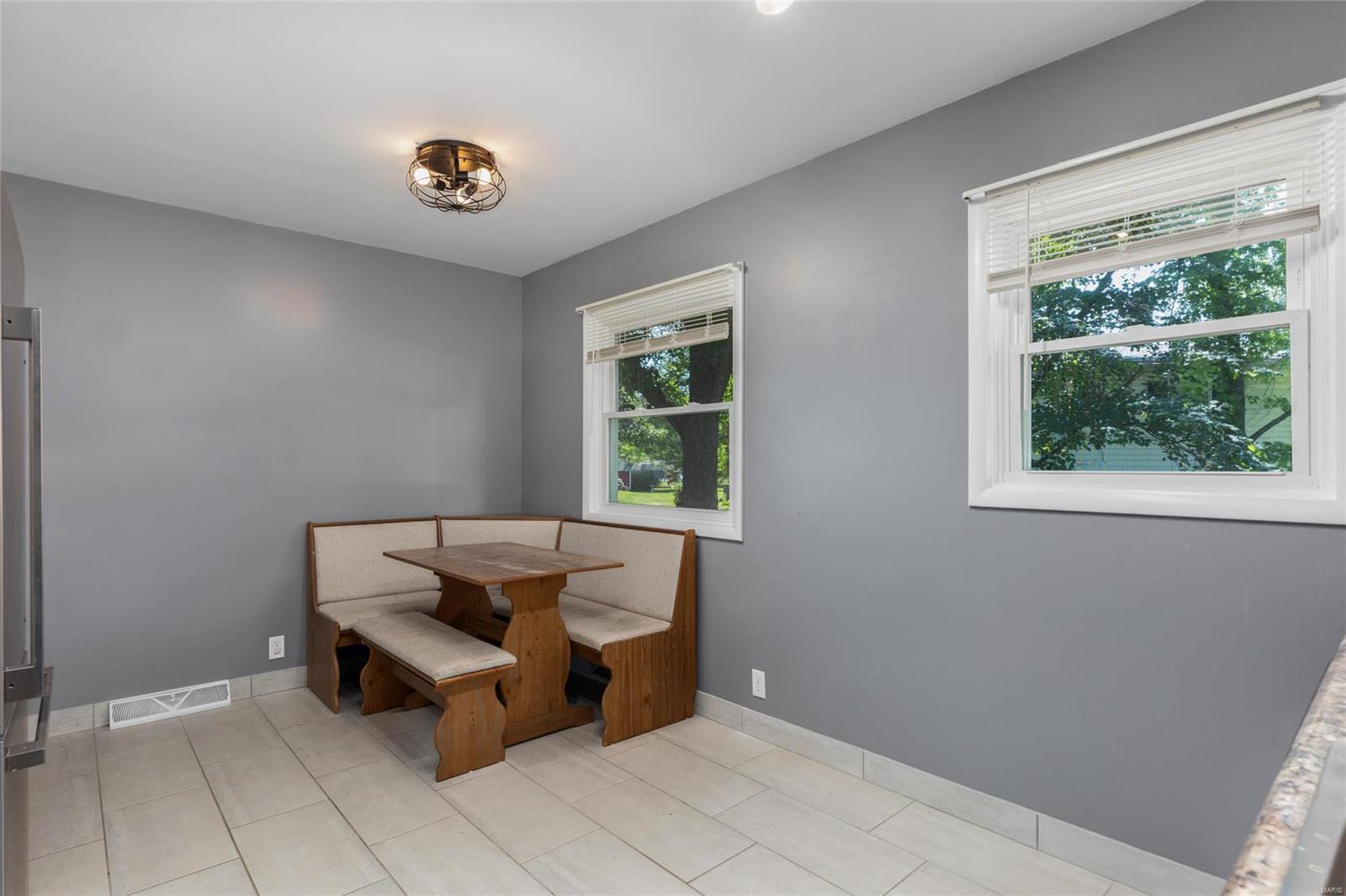2 Birchwood Road Litchfield, IL 62056 - Photo 9 of 20 Gallery Image 9