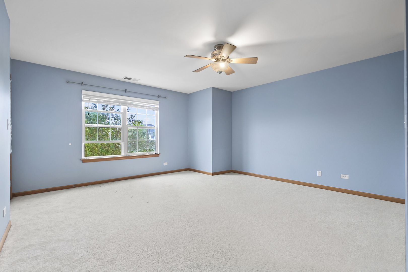 1882 Keystone Place, Unit 1882 Schaumburg, IL 60193 - Photo 12 of 36
