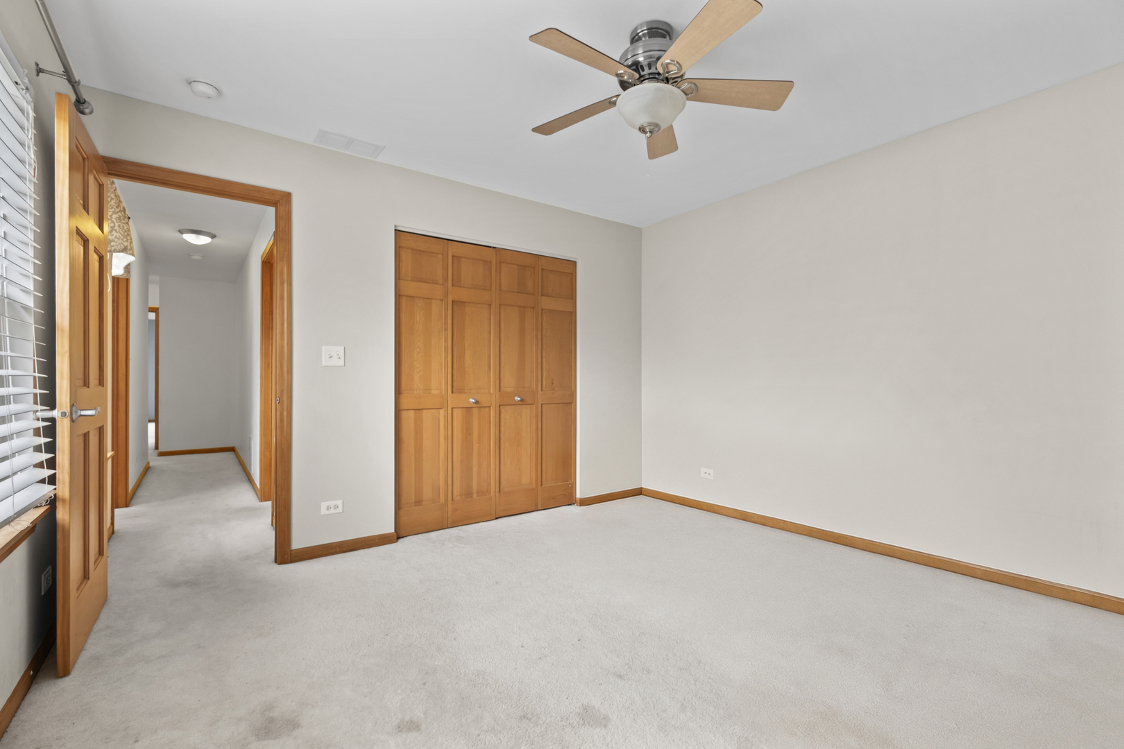 1882 Keystone Place, Unit 1882 Schaumburg, IL 60193 - Photo 19 of 36