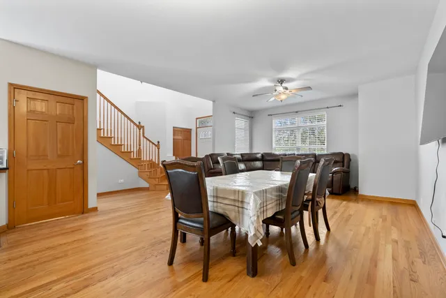 $440,500 | 1882 Keystone Place, Unit 1882, Schaumburg, IL 60193