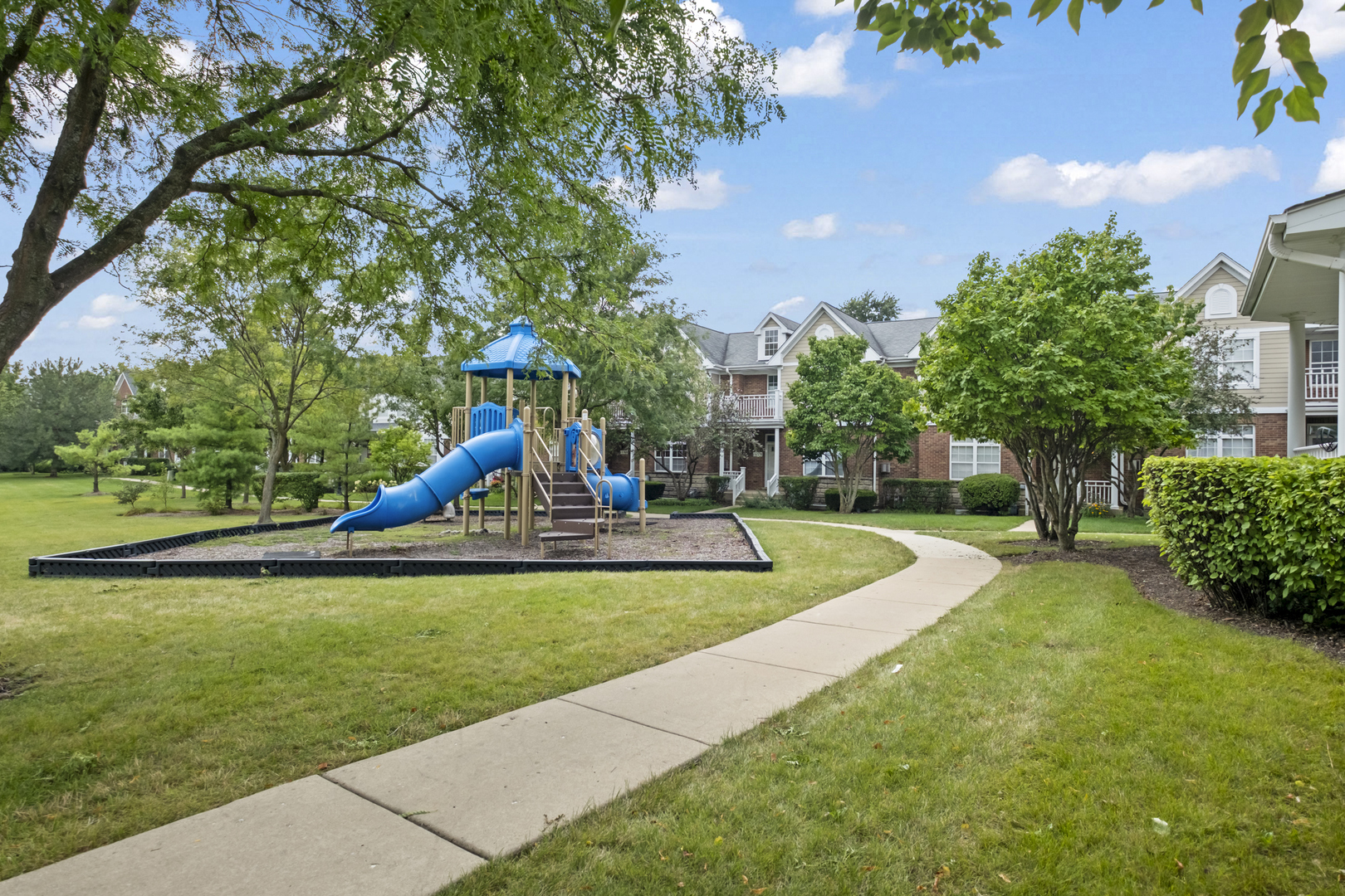 1882 Keystone Place, Unit 1882 Schaumburg, IL 60193 - Photo 27 of 36