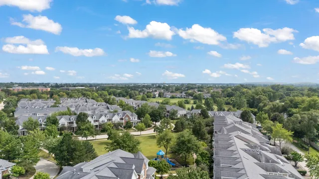 $440,500 | 1882 Keystone Place, Unit 1882, Schaumburg, IL 60193