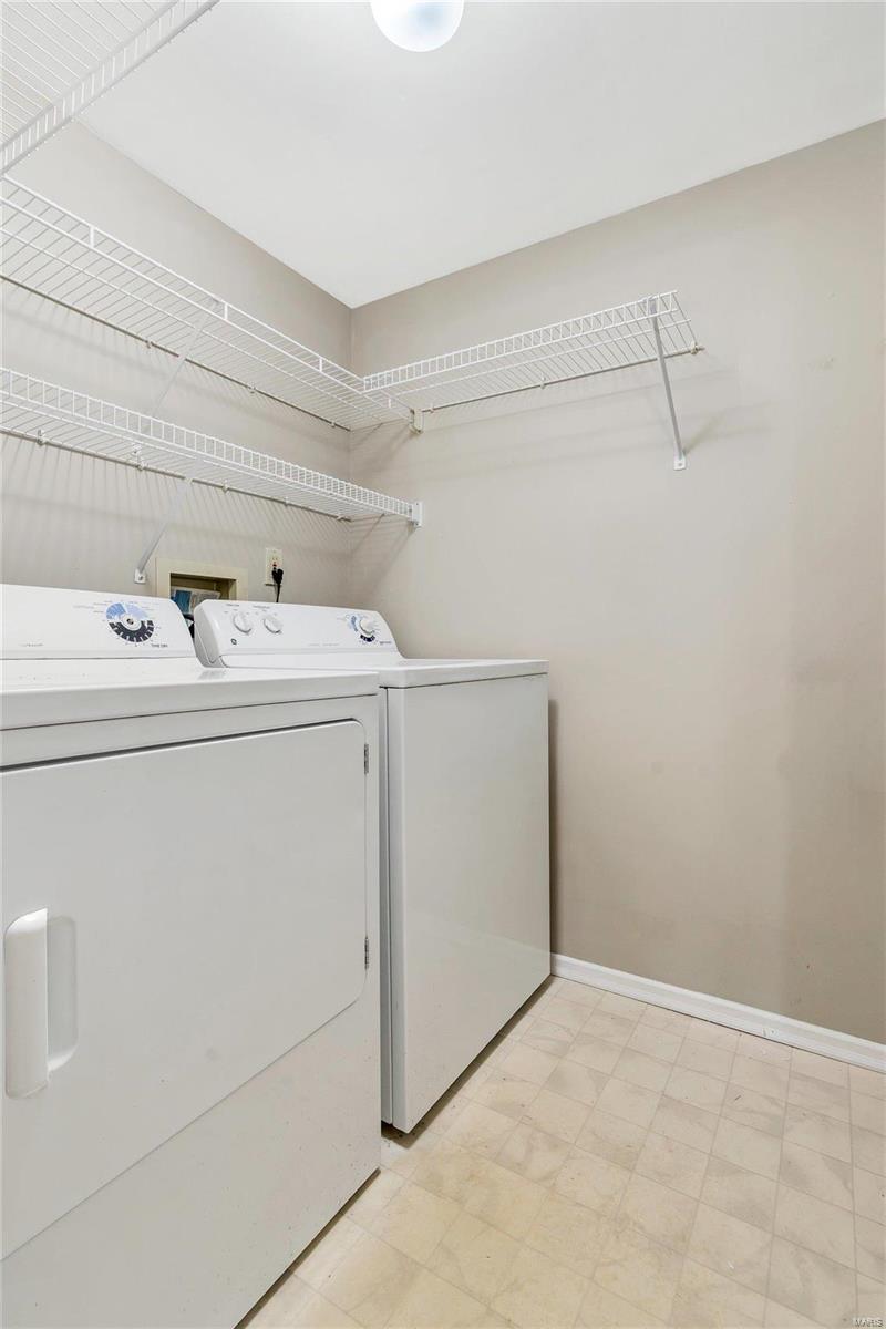 1450 Whispering Creek Drive Ballwin, MO 63021 - Photo 12 of 28