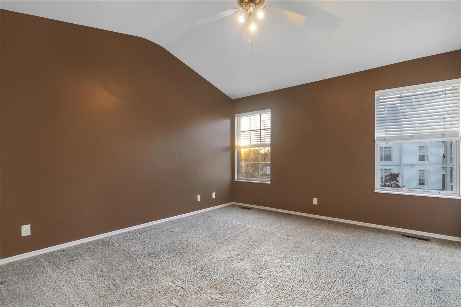 1450 Whispering Creek Drive Ballwin, MO 63021 - Photo 13 of 28