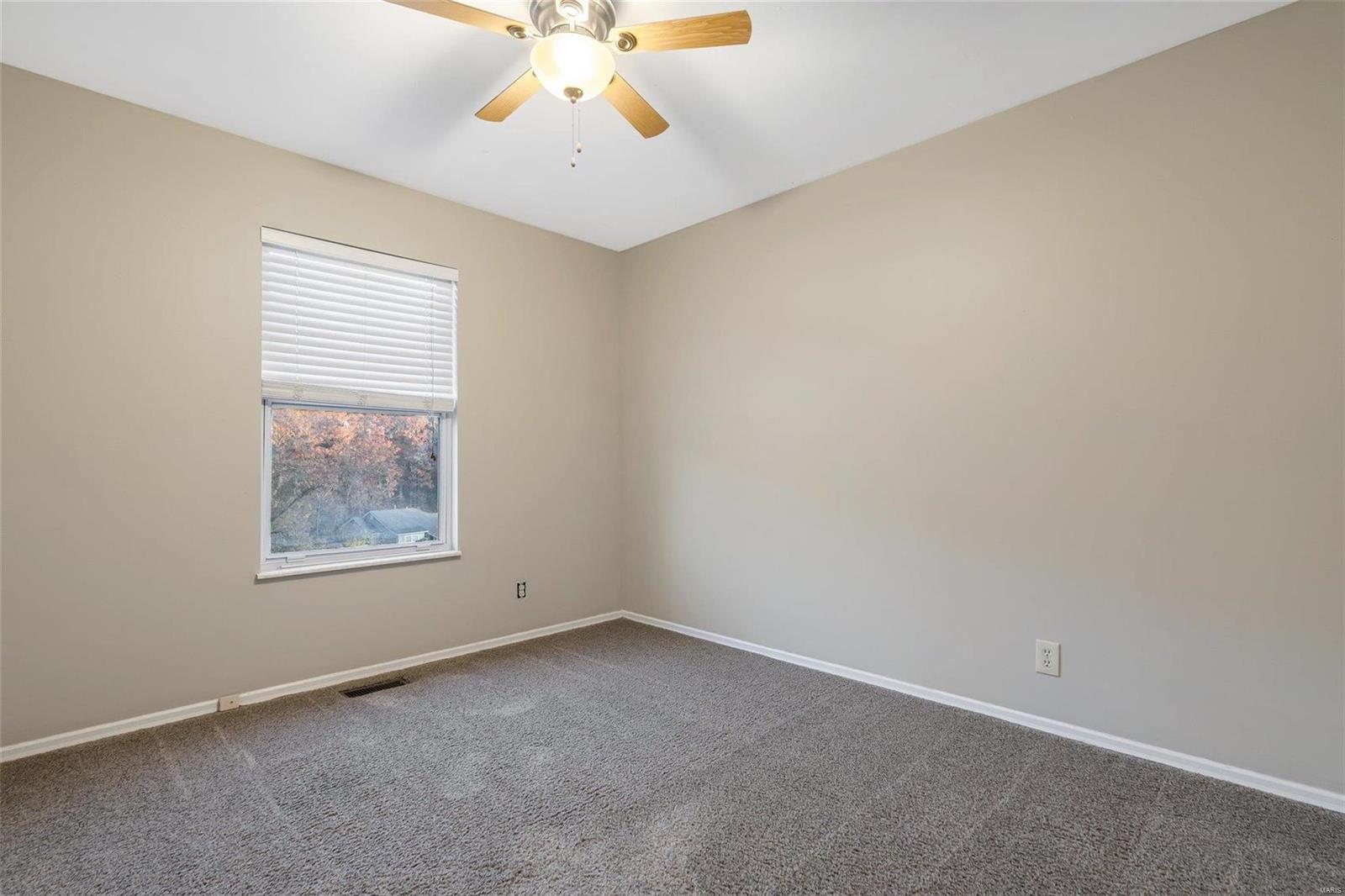 1450 Whispering Creek Drive Ballwin, MO 63021 - Photo 18 of 28