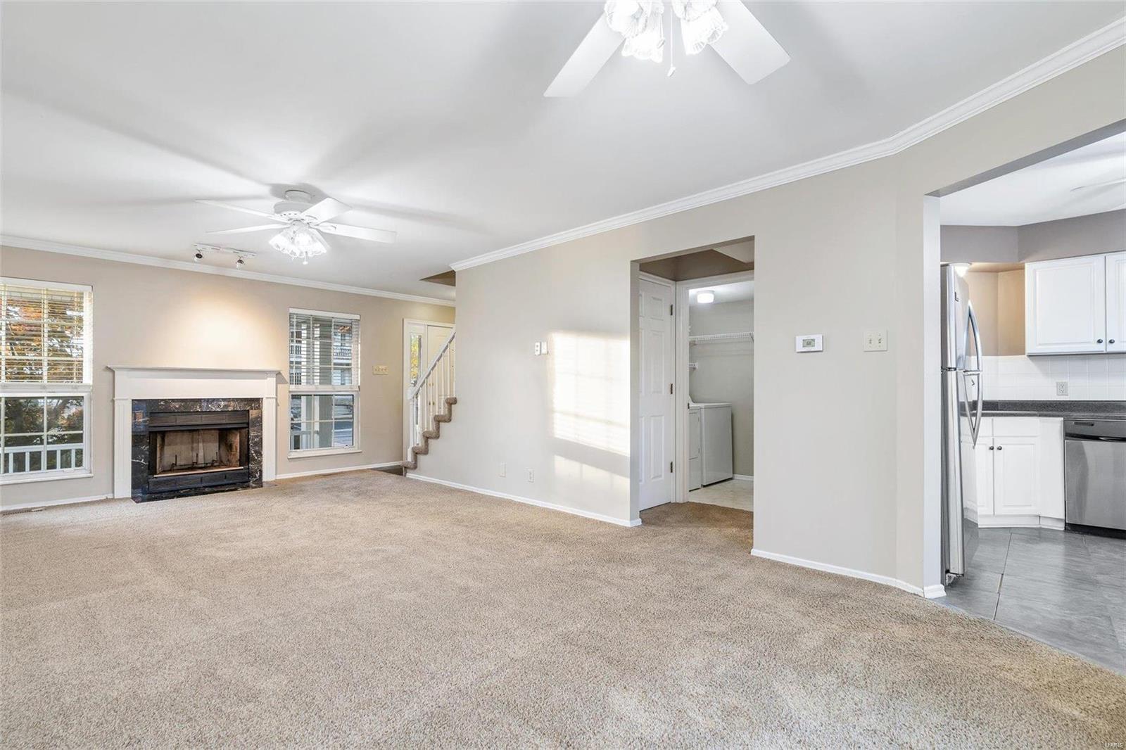 1450 Whispering Creek Drive Ballwin, MO 63021 - Photo 7 of 28