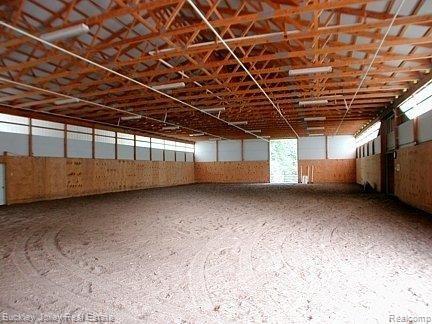 7576 Pinckney Road Pinckney, MI 48169 - Photo 8 of 14 Inside Arena.jpg
