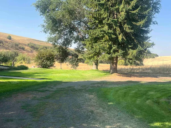 $399,000 | 451 Sunset Road, St. John, WA 99171