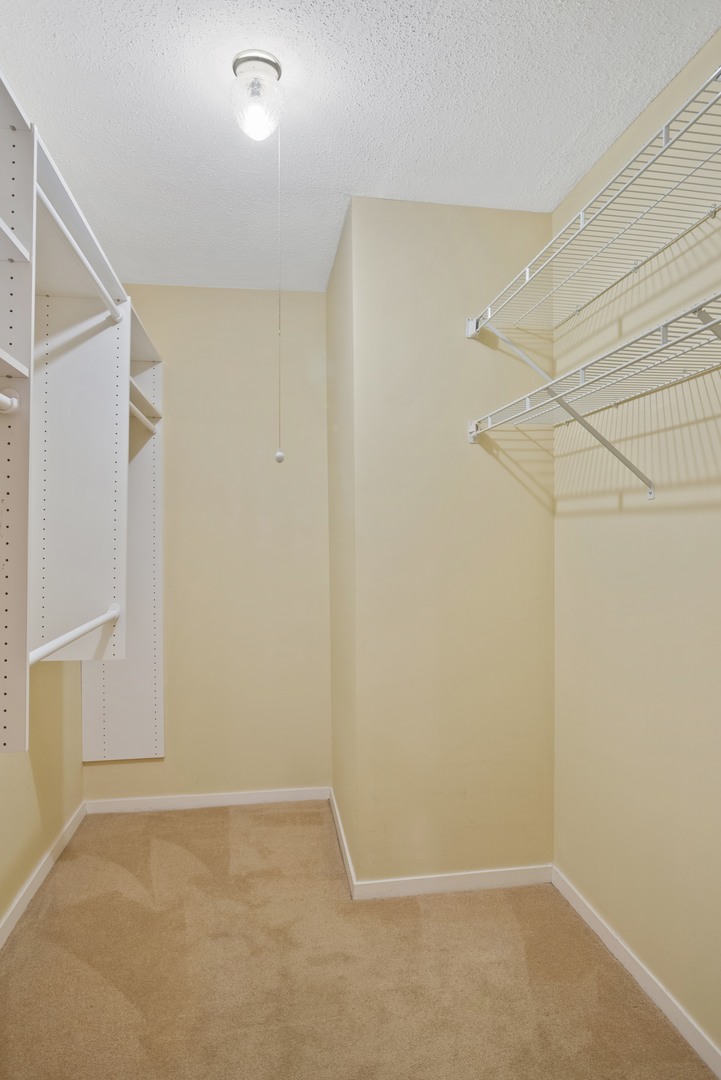 360 East Randolph Street, Unit 707 Chicago, IL 60601 - Photo 11 of 20 a view of small space