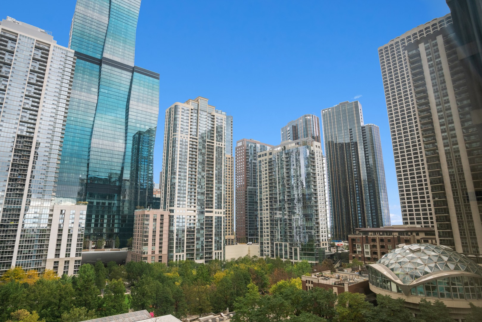360 East Randolph Street, Unit 707 Chicago, IL 60601 - Photo 5 of 20 a view of a city with tall buildings