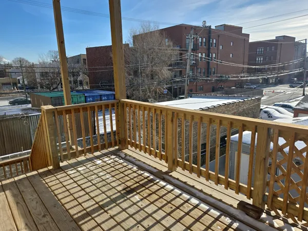 $1,900 | 2417 West Arthington Street, Unit 2, Chicago, IL 60612