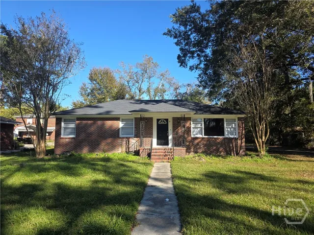$1,800 | 8 Ronnie Avenue, Savannah, GA 31408