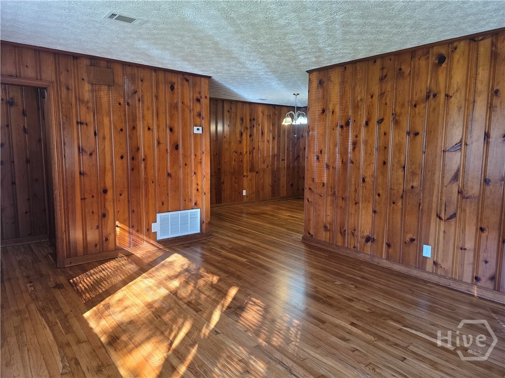 8 Ronnie Avenue Savannah, GA 31408 - Photo 7 of 24